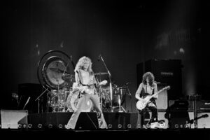 Led Zeppelin